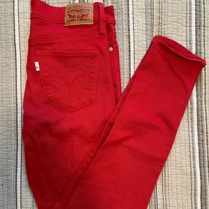 Red Levi’s Slimming Skinny Jeans